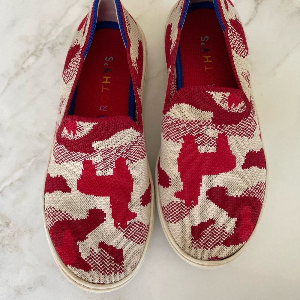 Rothy's kids Red and Cream llama Slip-On sneakers Shoes